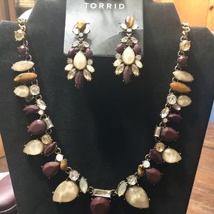 Statement necklace with earrings